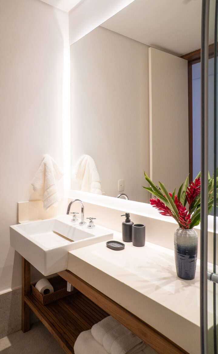 Porto Frade Condominium 3BD Apartment - Frades, Angra Dos Reis, Brazil