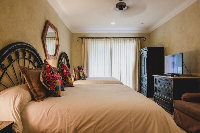 Bedroom 3 Two King Beds