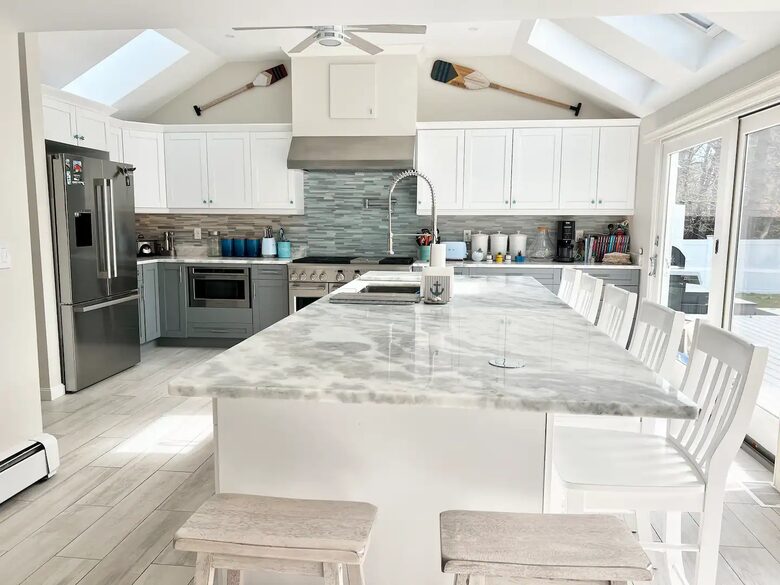 Luxurious Retreat in Chatham with Pool - Chatham, Massachusetts