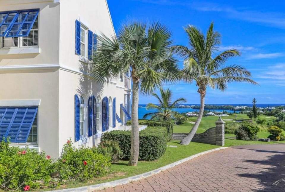 3 Bedroom at Rosewood Bermuda Golf Villas - Hamilton Parish, Bermuda