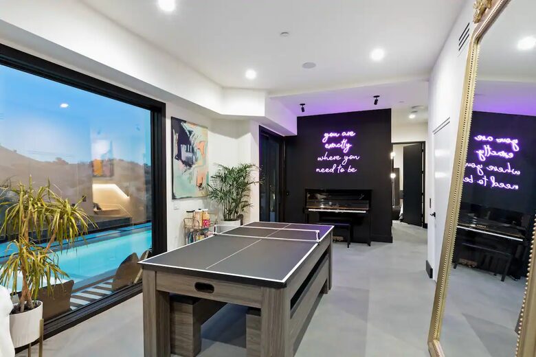 Custom Hillside Oasis with Stunning Views - Studio City, California