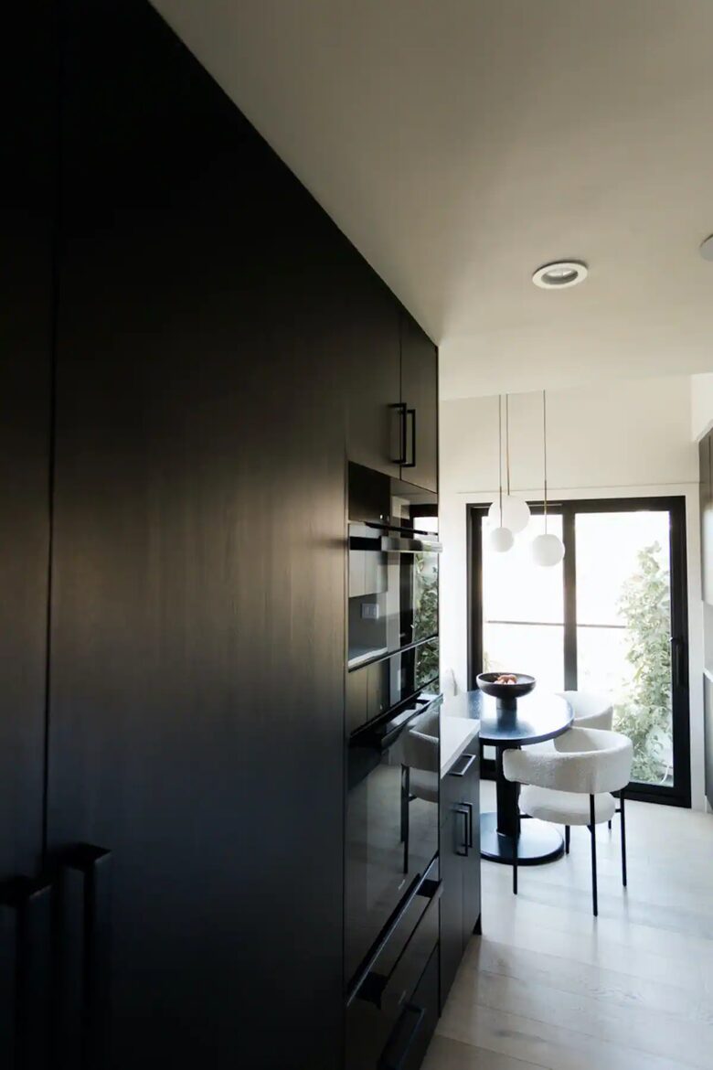 Custom Hillside Oasis with Stunning Views - Studio City, California
