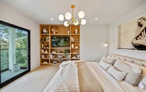 Custom Studio City Hillside Oasis with Pool and Recording Studio - Studio City, California