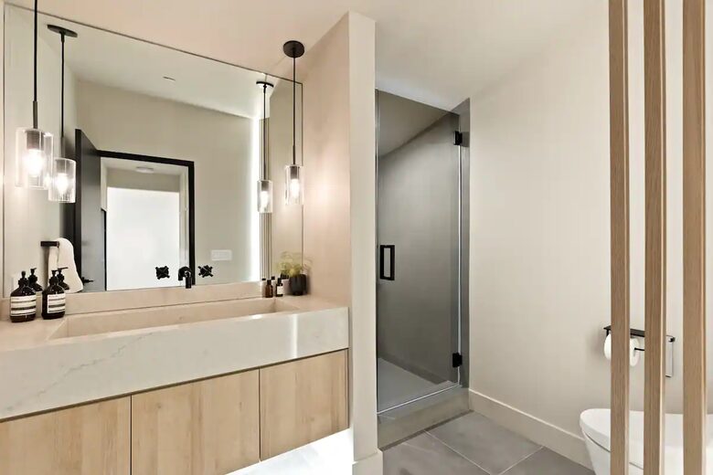 Custom Hillside Oasis with Stunning Views - Studio City, California
