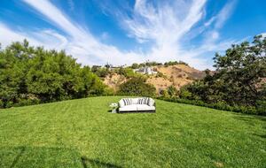 Custom Studio City Hillside Oasis with Pool and Recording Studio - Studio City, California