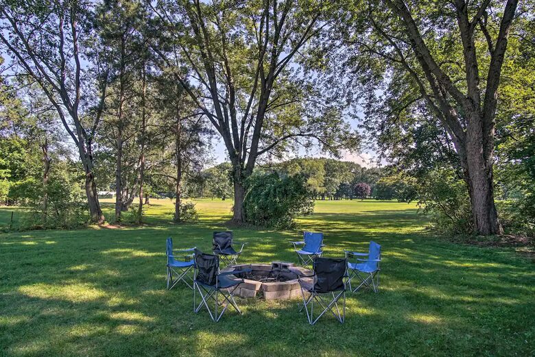 Spacious Retreat Steps from Lake Michigan - Whitehall, Michigan