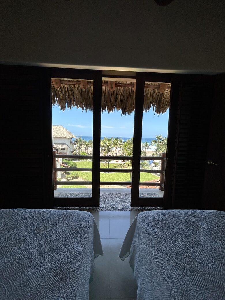 "Las Palmas" Gorgeous Penthouse - Zihuatanejo, Mexico