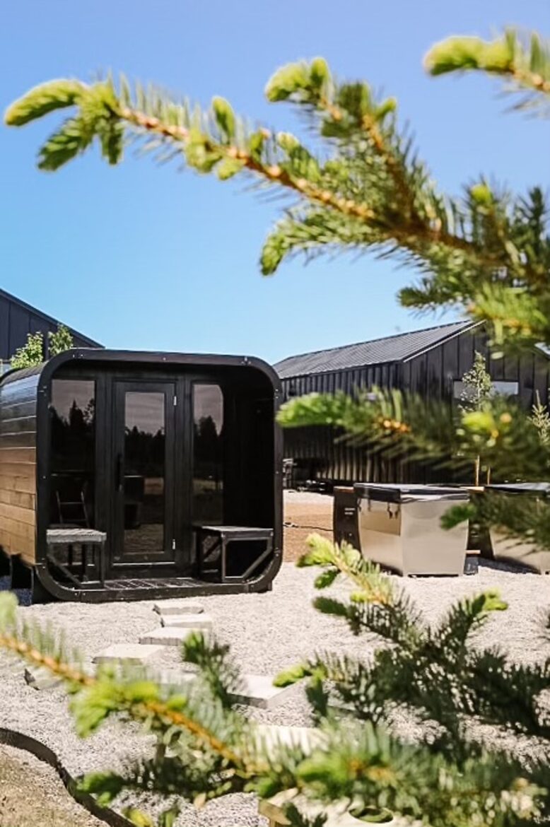 Yellowstone Peaks Single Luxe Modern Cabin - Island Park, Idaho