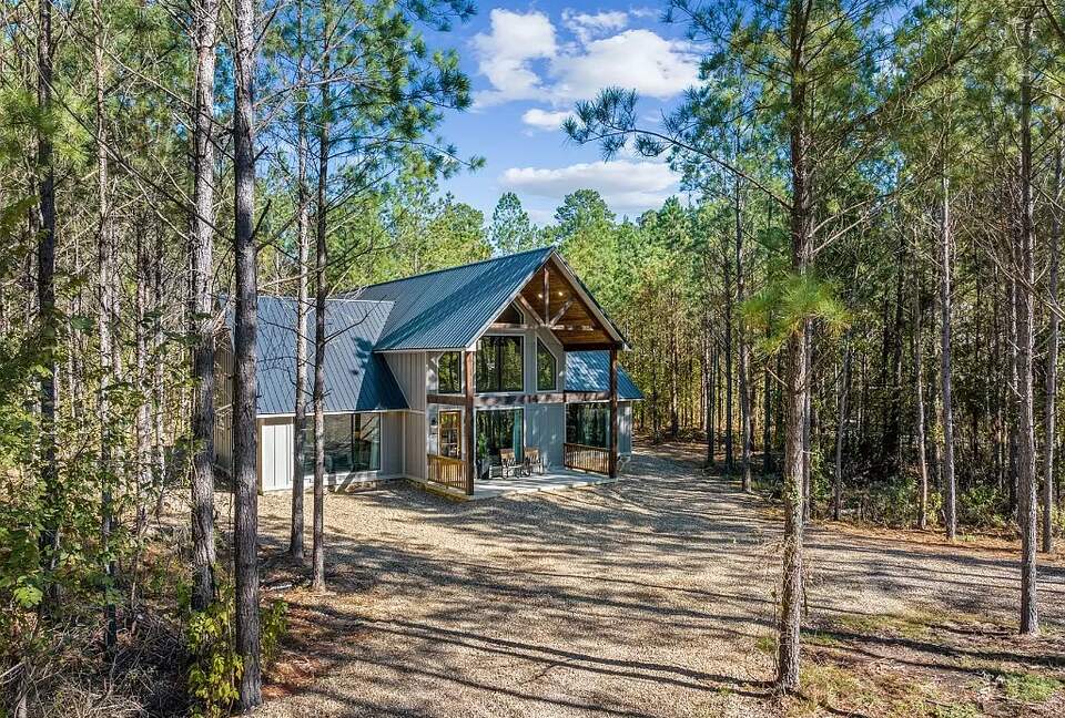Bearly Behavin - Broken Bow, Oklahoma