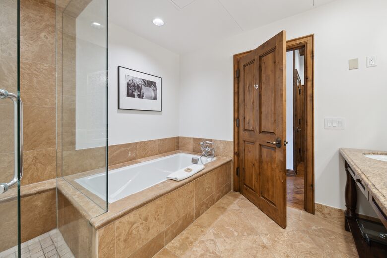 The Aspen Mountain Residences - 2 Bedroom Residence - Aspen, Colorado