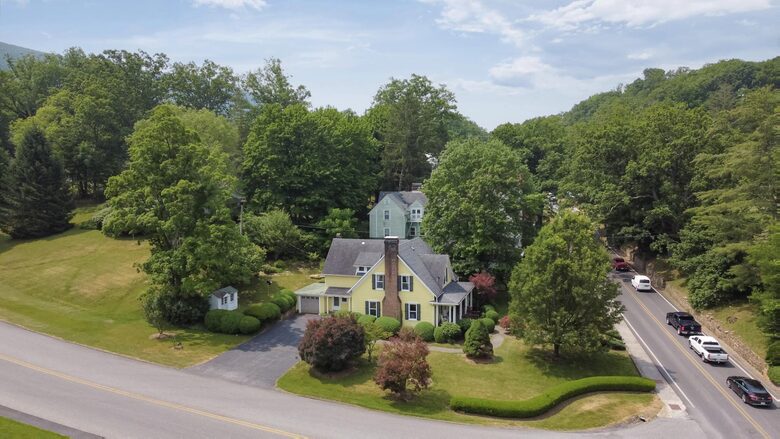Bunny Hill Cottage - Homestead Resort - Hot Springs, Virginia