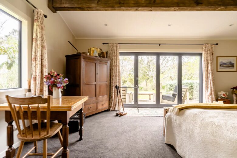 The Clevedon Retreat | A Country Getaway - Clevedon, New Zealand