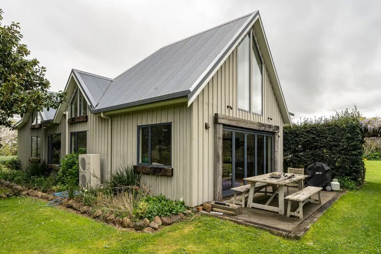 The Clevedon Retreat | A Country Getaway - Clevedon, New Zealand
