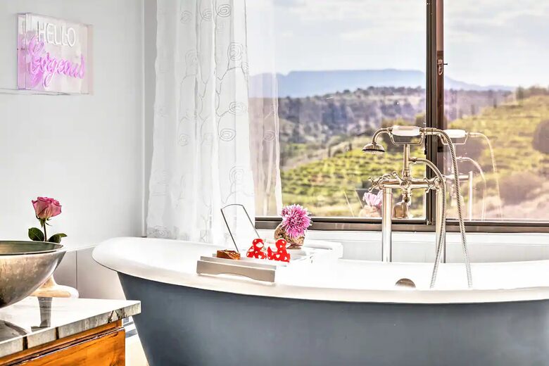 Chill on the Hill | Arizona Wine Country Luxury - Cornville, Arizona