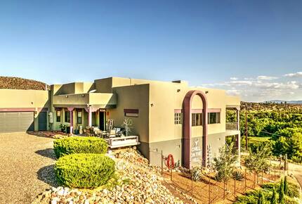 Chill on the Hill | Arizona Wine Country Luxury - Cornville, Arizona