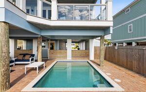 Blue Heaven on the Beach | Sleeps 20 Gulf Front with Private Pool - Panama City Beach, Florida