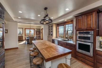 Wine Country Retreat - Santa Rosa, California