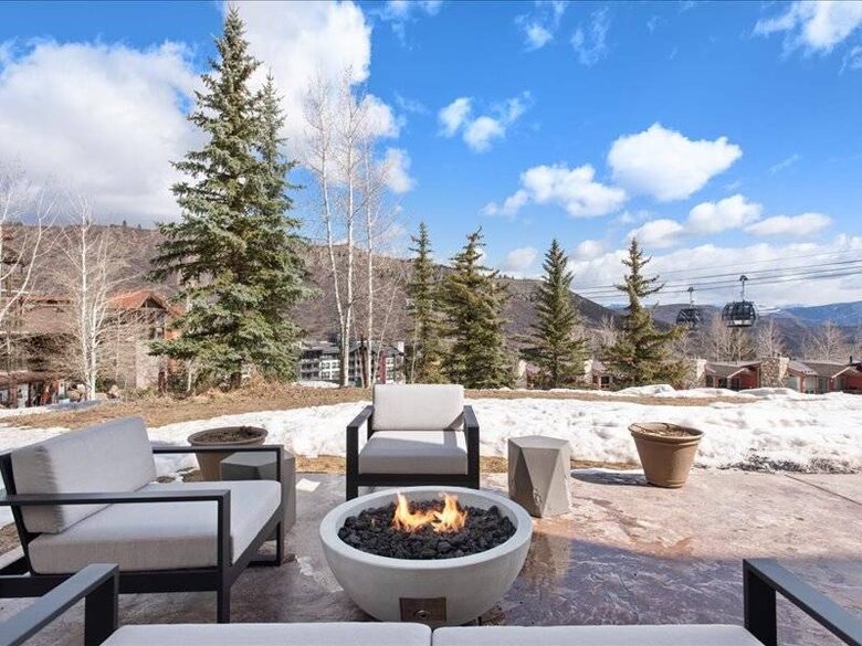 The Chamonix Ski-In/Ski-Out Luxury Condo - Snowmass Village, Colorado