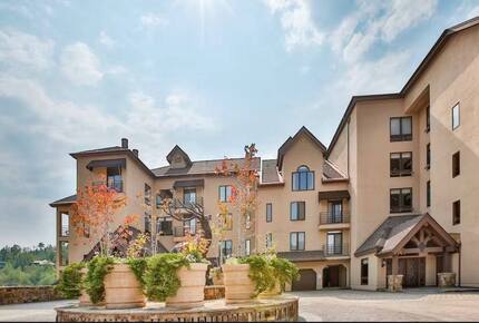 The Chamonix Ski-In/Ski-Out Luxury Condo - Snowmass Village, Colorado