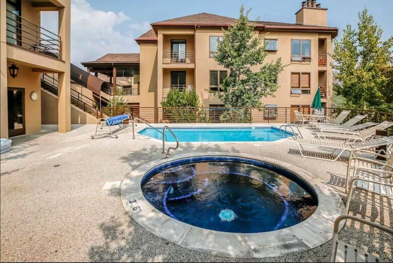 The Chamonix Ski-In/Ski-Out Luxury Condo - Snowmass Village, Colorado