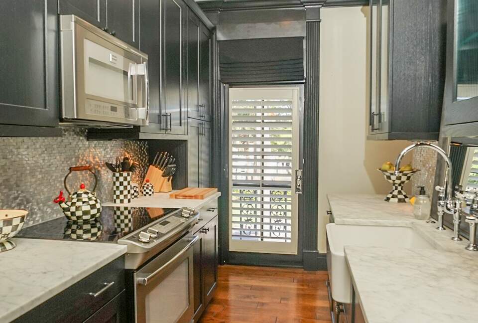 Super Chic Villa Downtown & Near Beach - Naples, Florida