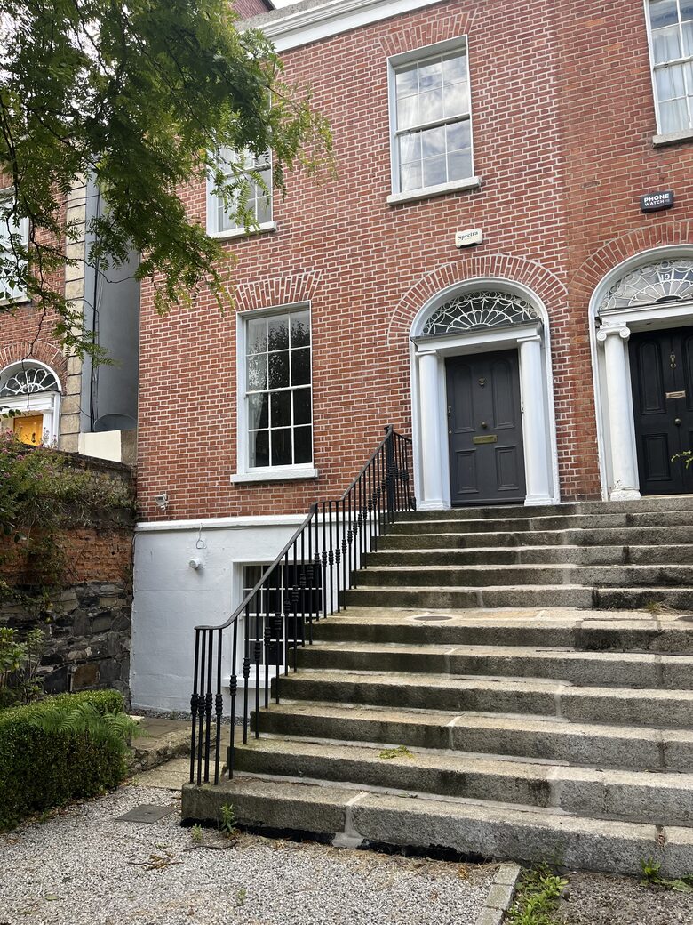 Wellington Place Victorian House - Dublin, Ireland