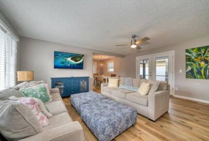Clearwater Cottage | Quick Walk to the Beach - Clearwater Beach, Florida