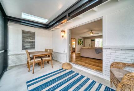 Clearwater Cottage | Quick Walk to the Beach - Clearwater Beach, Florida