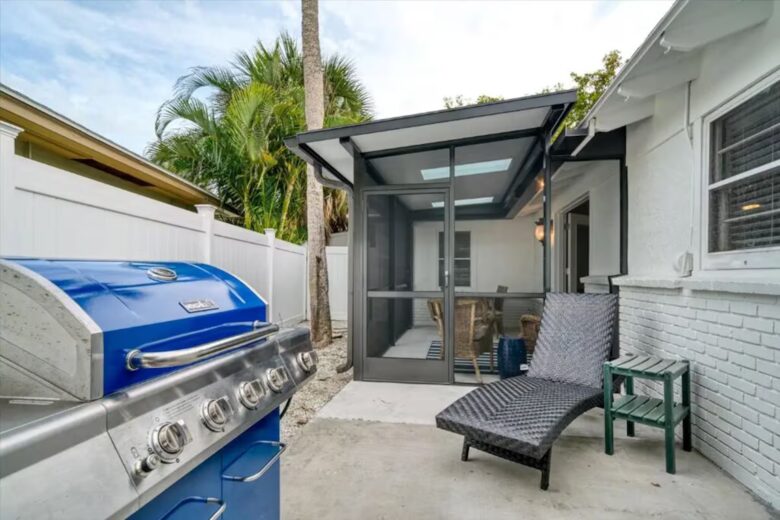 Clearwater Cottage | Quick Walk to the Beach - Clearwater Beach, Florida