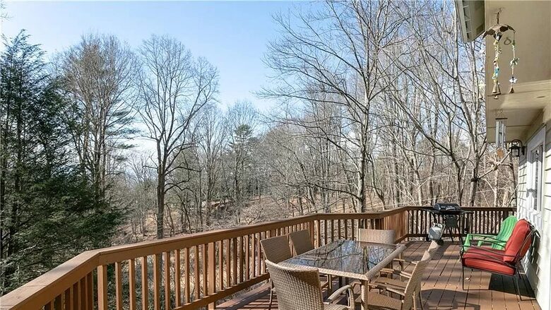 Beautiful Mountain Retreat | 10 minutes to Downtown Asheville - Asheville, North Carolina
