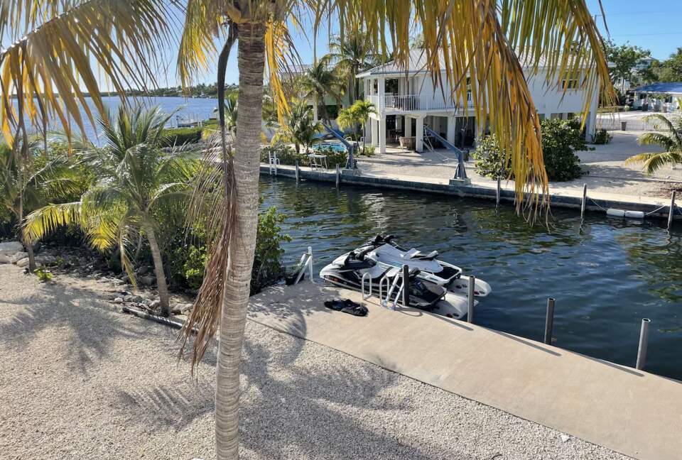 Vista De Sirenas - Cudjoe Key, Florida