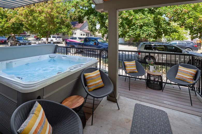 Whitefish Downtown Getaway - Whitefish, Montana