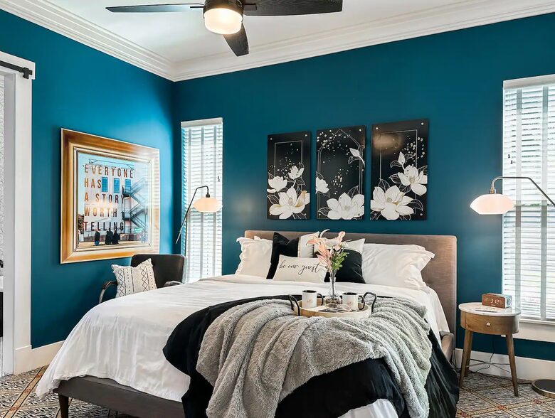 Waco Retreat | Steps to the Silos, Heated Pool, Minutes from Baylor - Waco, Texas
