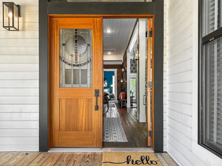 Waco Retreat | Steps to the Silos, Heated Pool, Minutes from Baylor - Waco, Texas