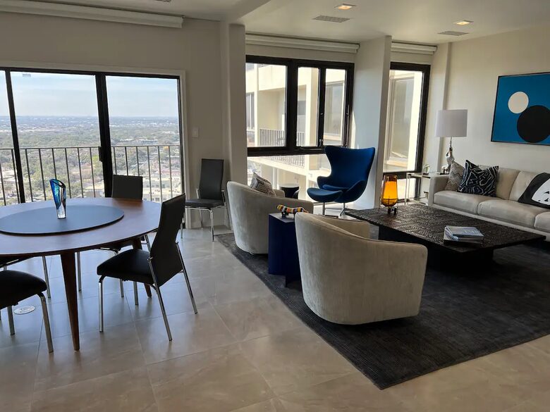 Penthouse in the Sky - San Antonio, Texas