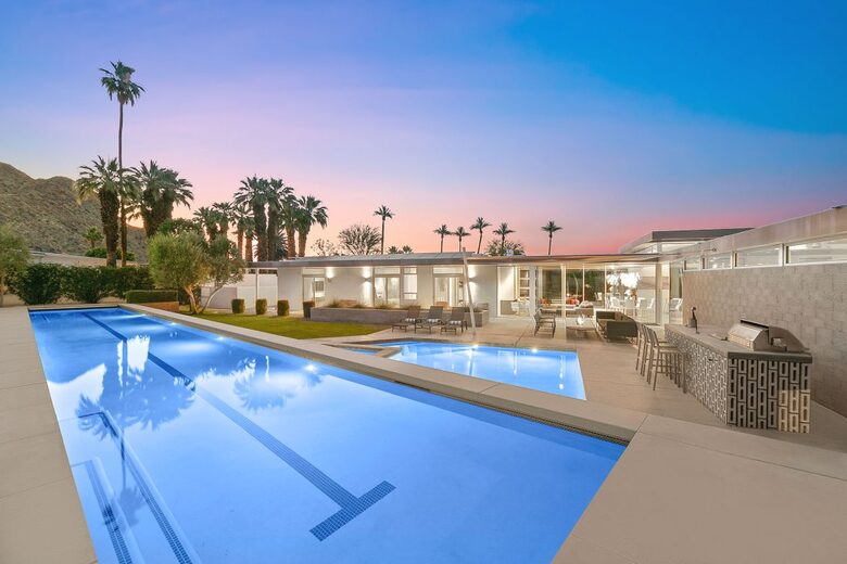 Glass Retreat: Mid-Century Modern Masterpiece - Rancho Mirage, California