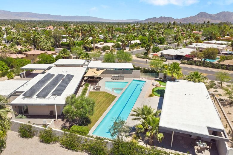 Glass Retreat: Mid-Century Modern Masterpiece - Rancho Mirage, California