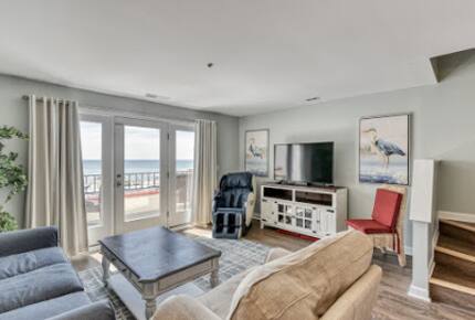 Luxurious Oceanfront Villa - North Topsail Beach, North Carolina