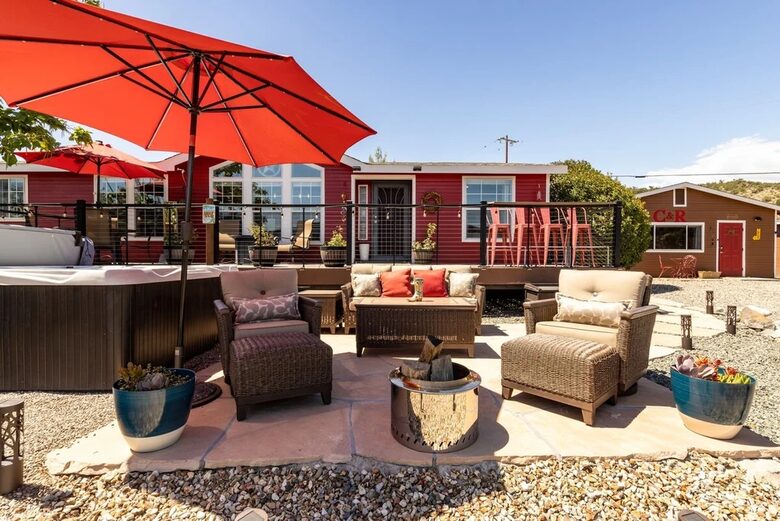 Cowboys & Roses - Cornville, Arizona