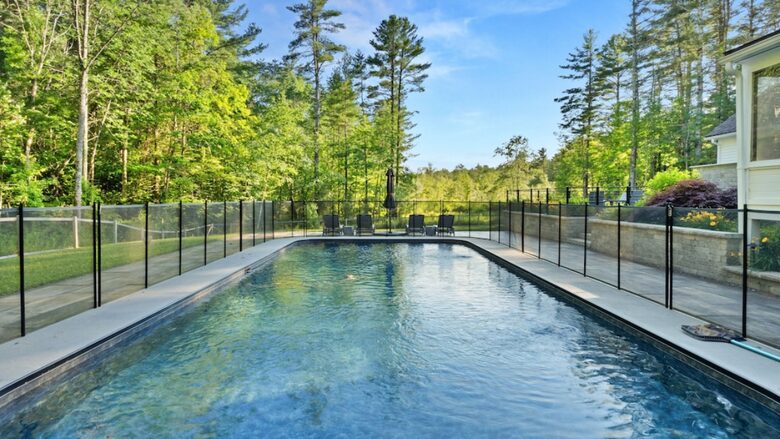 Heated pool