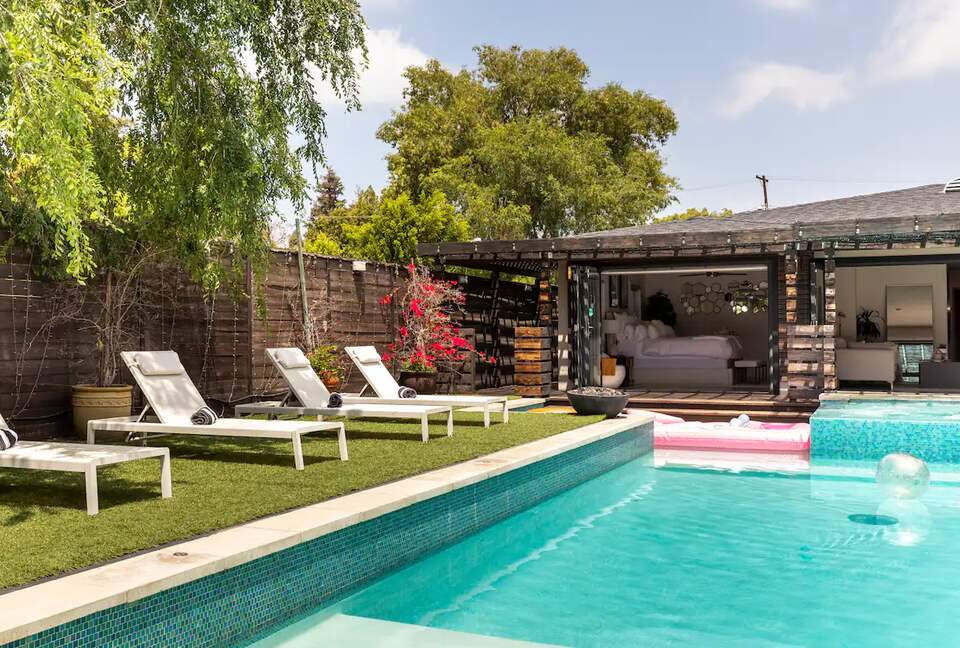 Ultimate Modern Marvelous | Resort-Style Experience - Valley Village, California
