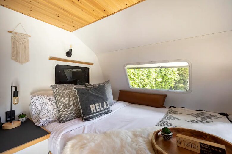 Ultimate Modern Compound: Resort-Style Experience - Valley Village, California