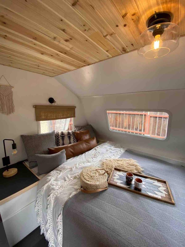 Ultimate Modern Compound: Resort-Style Experience - Valley Village, California