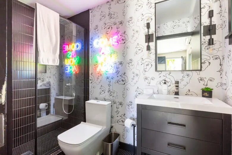 Ultimate Modern Compound: Resort-Style Experience - Valley Village, California