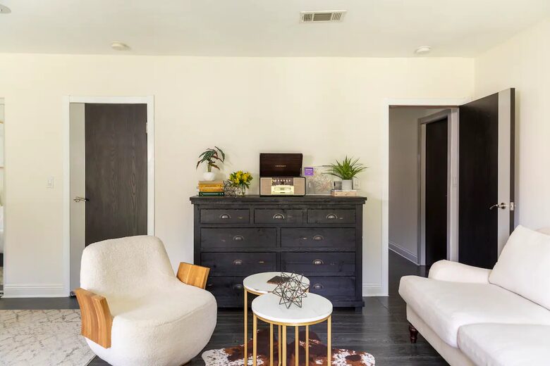 Ultimate Modern Compound: Resort-Style Experience - Valley Village, California