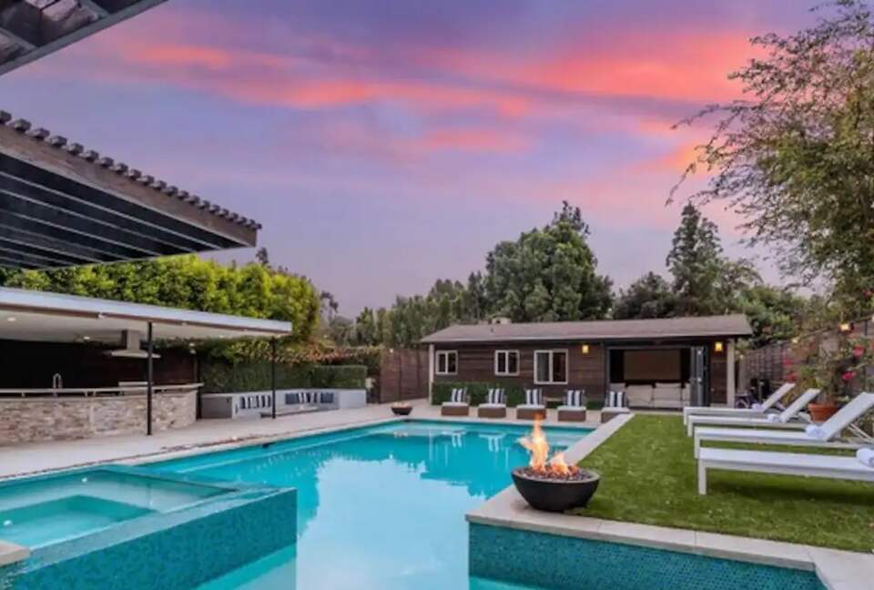 Ultimate Modern Marvelous | Resort-Style Experience - Valley Village, California