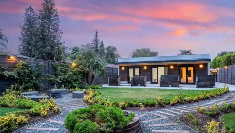 Ultimate Modern Compound: Resort-Style Experience - Valley Village, California