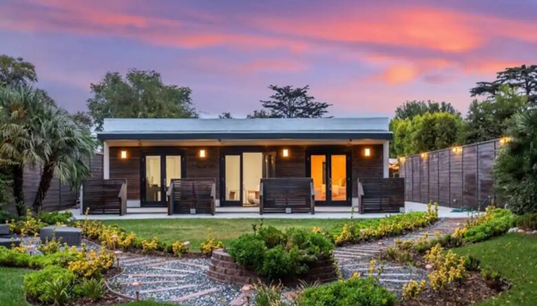 Ultimate Modern Compound: Resort-Style Experience - Valley Village, California
