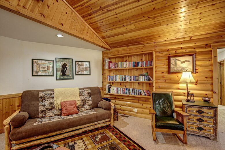 Tall Pines Lodge - Eagle River, Wisconsin