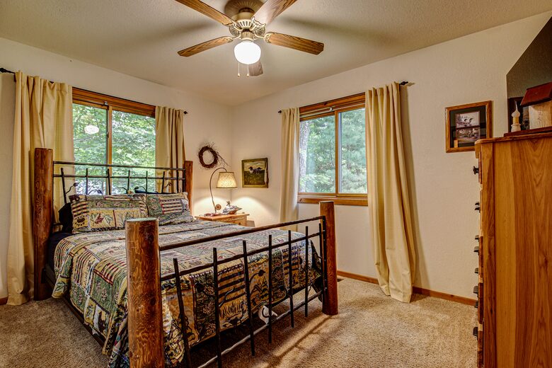 Tall Pines Lodge - Eagle River, Wisconsin